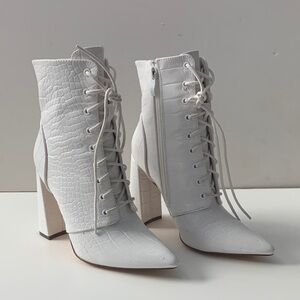 Liliana Milano Textured White Lace-Up Boots side zipper